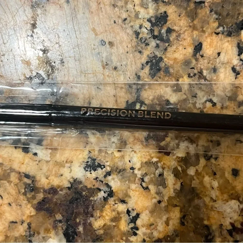 Toyfactory B9 Shades By Shan Eyeshadow Brush Bundle 2-Piece Blending NWT